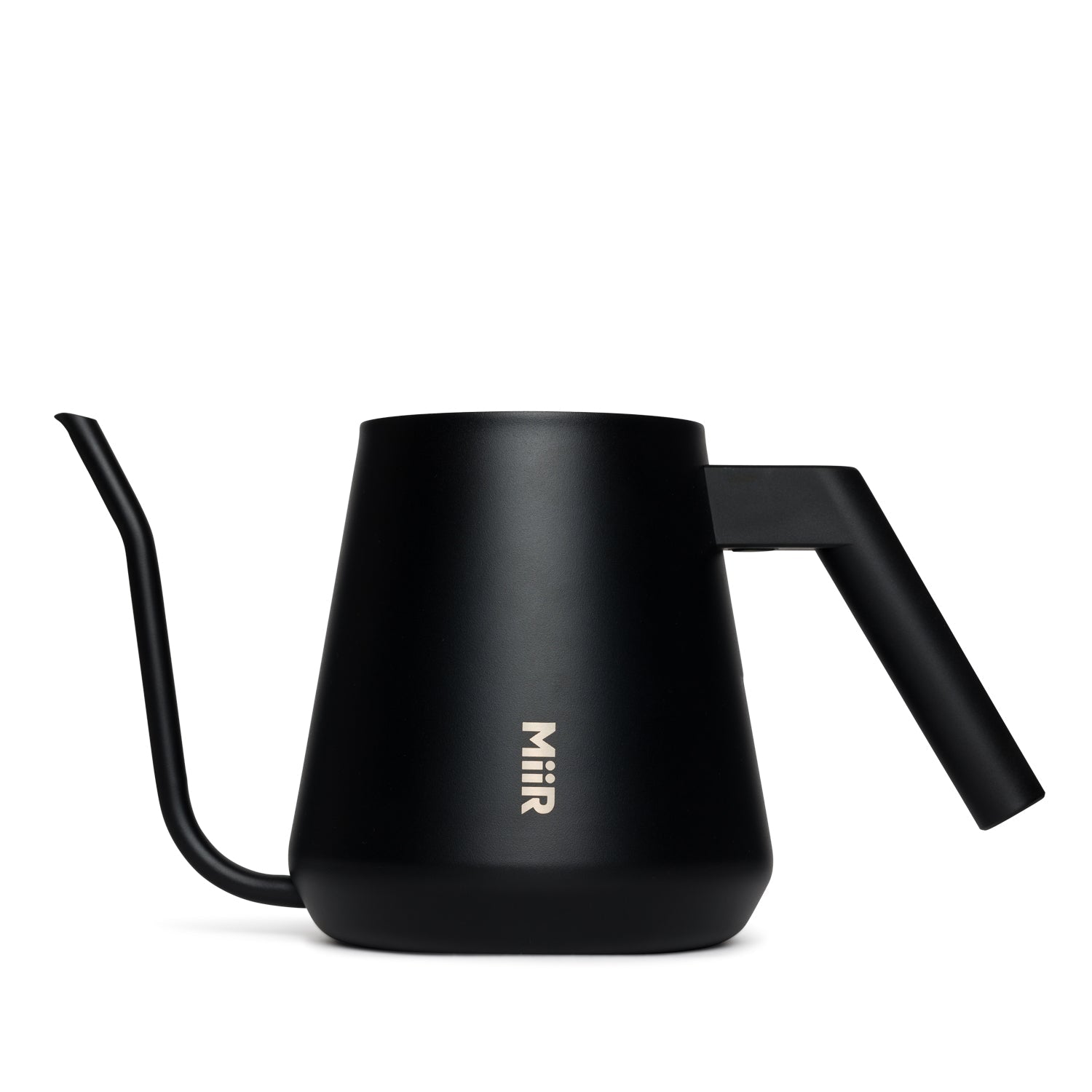 new-standard-pour-over-kettle-i9 Pour_Over_Kettle_Black_Studio_0222_Front.jpg