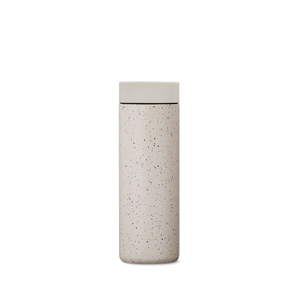 360-traveler-m1 WebPDP-16oz_360_Traveler_Desert_Tan_Speckle_Studio__TRV1SV16224_Back.jpg