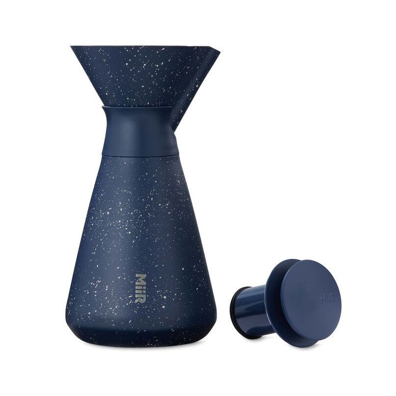 new-standard-carafe-g6 WebPDP-33oz_New_Standard_Carafe_Tidal_Blue_Speckle_Studio__CAR1SVOS225_Front_Lid_Staged.jpg