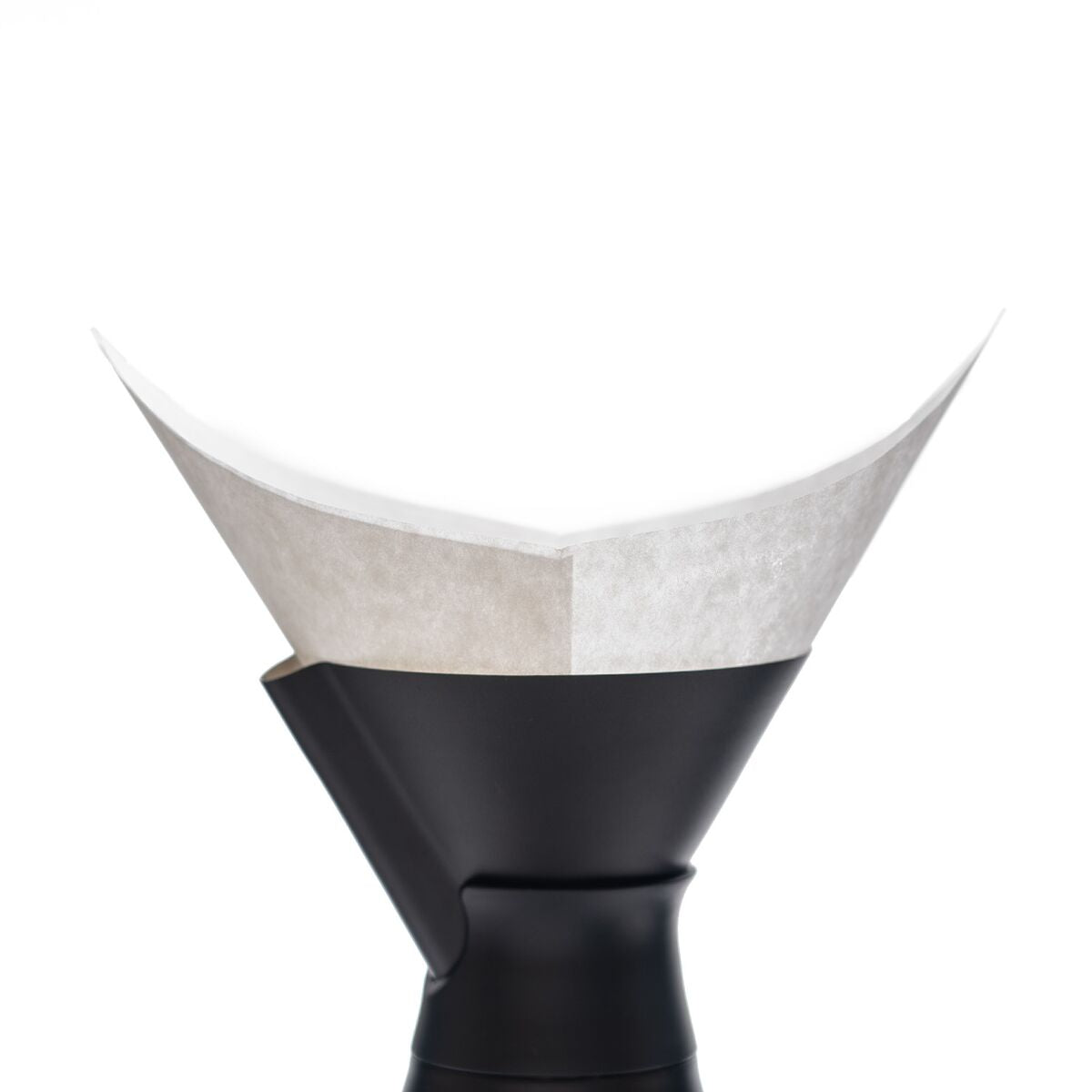 new-standard-carafe-coffee-filters-k8 WebPDP-NSCarafeCoffeeFilters_Studio_0223_InUse__CAF1PN00001.jpg