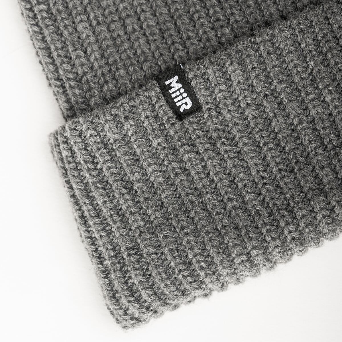 recycled-poly-rib-beanie-w7 WebPDP-RecycledPolyRibBeanie_Studio_TagDetail_GrayHeather__BNE002202OS.jpg